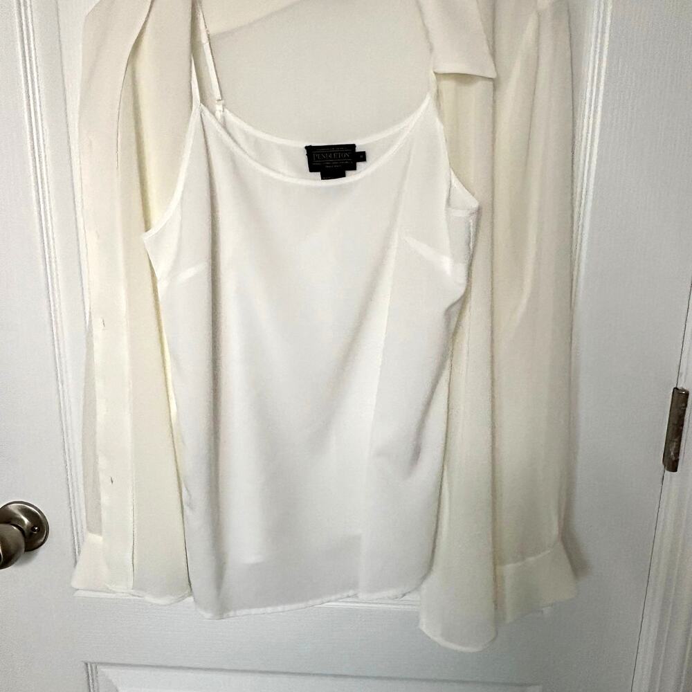 Pendleton Wms 8 Ls Sheer Cream Button Up Blouse &… - image 4
